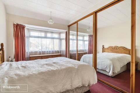 26 Bramblys Drive, Basingstoke, RG21 8UN