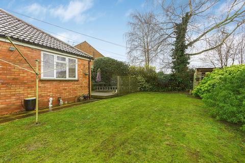 12 Five Acres, London Colney, St Albans, AL2 1JD