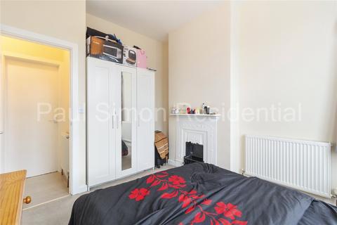 3 bedroom apartment for sale, Woodside Road, Wood Green, London, N22