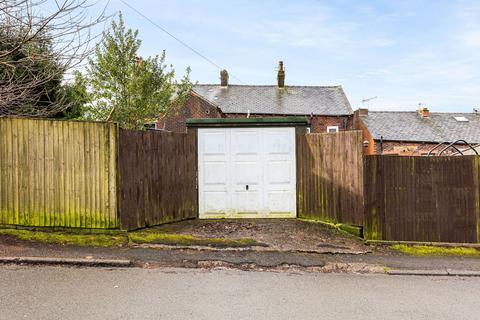 2 bedroom terraced house for sale, Huddersfield Road, Lees, Oldham