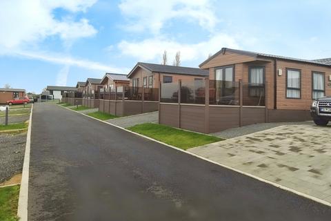 2 bedroom park home for sale, Selby, Yorkshire, YO8