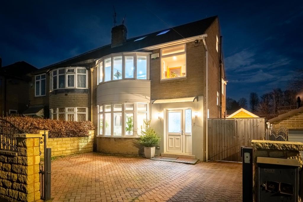 Leeds LS8 4 bed semidetached house for sale £400,000