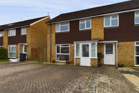 3 bedroom semi-detached house for sale - Terringes Avenue, Worthing, West Sussex, BN13