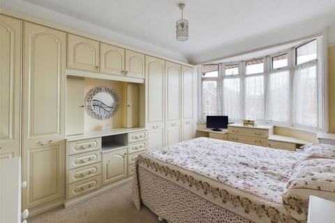 16 Tuffley Crescent, Gloucester, GL1 5NE