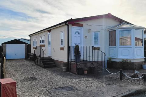 2 bedroom mobile home for sale, Four Seasons Park, Skegness PE24