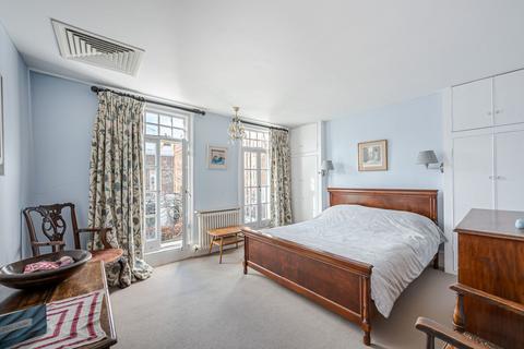 3 bedroom detached house for sale, Abingdon Road, London