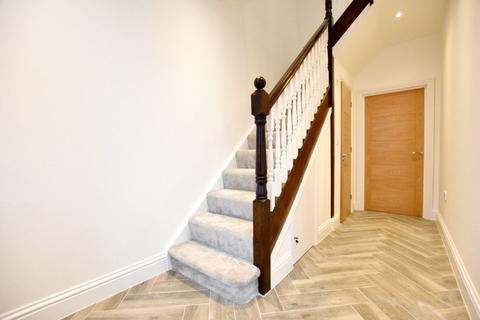 68 Withy Mead, London, E4 6JW