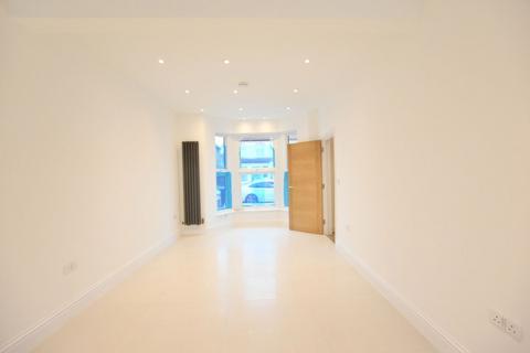 68 Withy Mead, London, E4 6JW