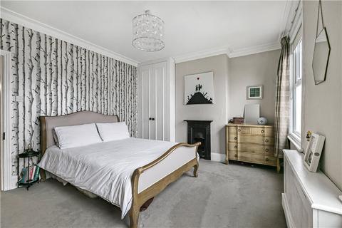 3 bedroom terraced house for sale, Hounslow Road, Twickenham, TW2