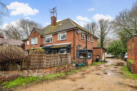 3 bedroom maisonette for sale, Wardstone House, Bath Road, Hare Hatch