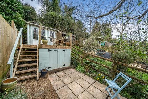 20 Eashing Lane, Godalming, GU7 2JZ