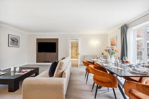 2 bedroom flat to rent, Rowan Lodge, Chantry Square, London