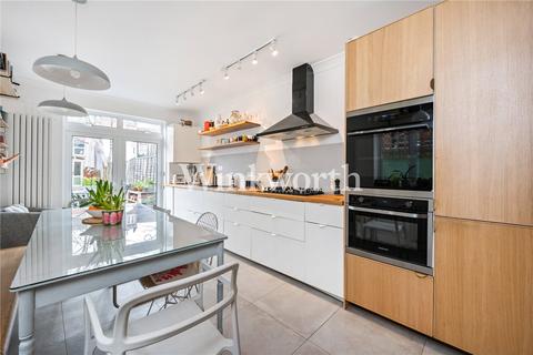 3 bedroom terraced house for sale, Arnold Road, London, N15