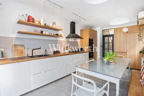 3 bedroom terraced house for sale, Arnold Road, London, N15