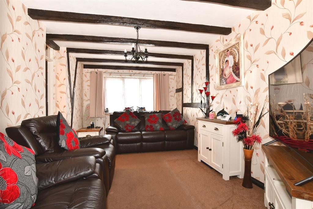 Shackleton Close, Chatham, Kent 3 bed terraced house for sale £270,000