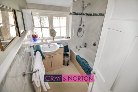 112 Addiscombe Road, Croydon, CR0 5PQ