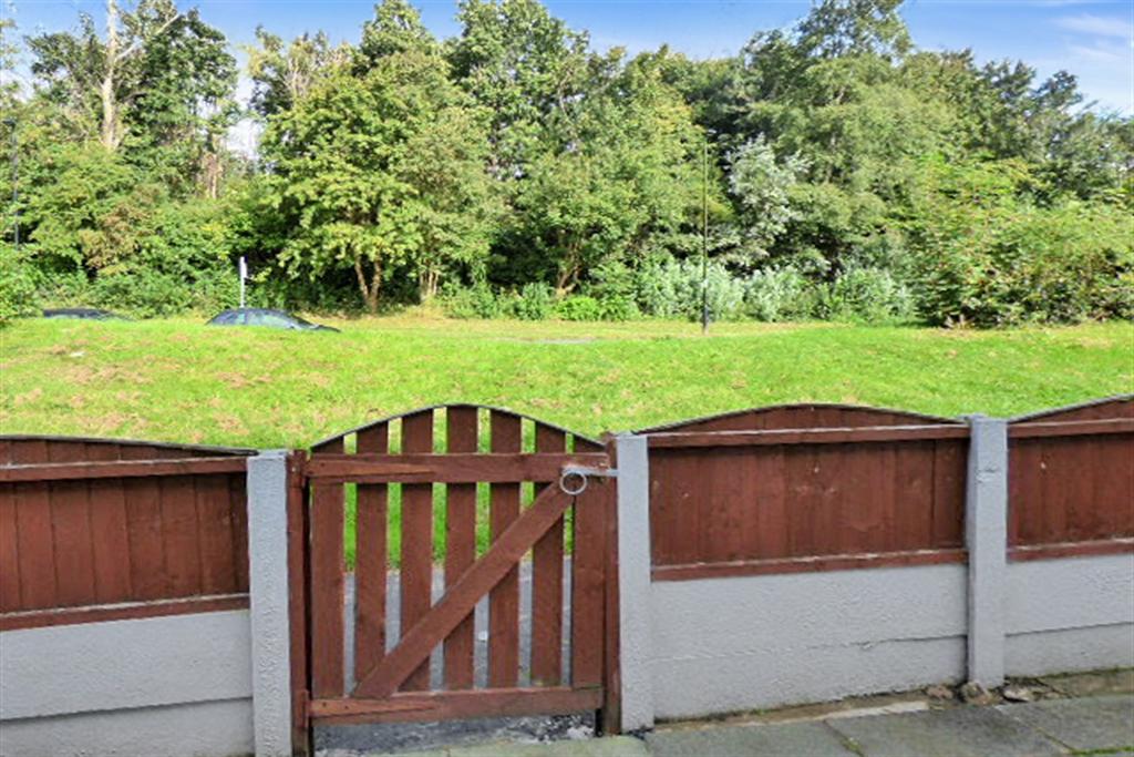 Castlefields, Runcorn WA7 4 bed terraced house for sale £120,000