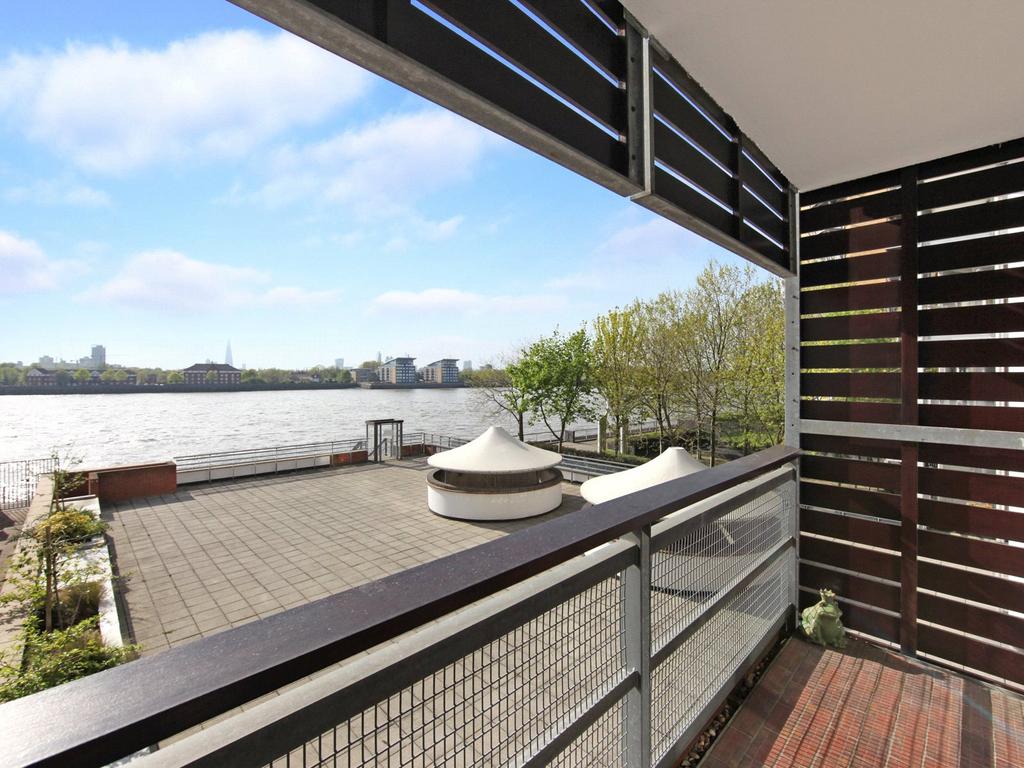 Canary Wharf, E14