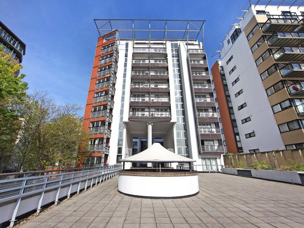 Canary Wharf, E14