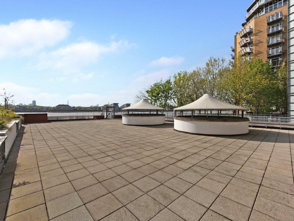 Canary Wharf, E14