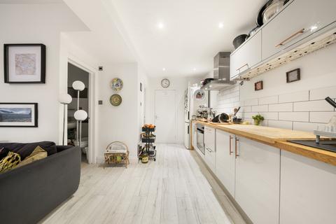 2 bedroom flat for sale, Vereker Road, London W14