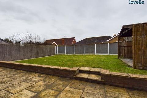 4 bedroom detached house for sale - Jacksons Field, Middle Rasen, LN8