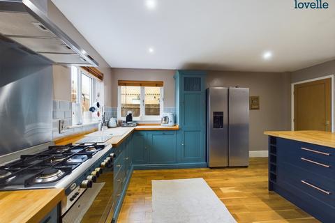 4 Jacksons Field, Middle Rasen, Market Rasen, LN8 3LB