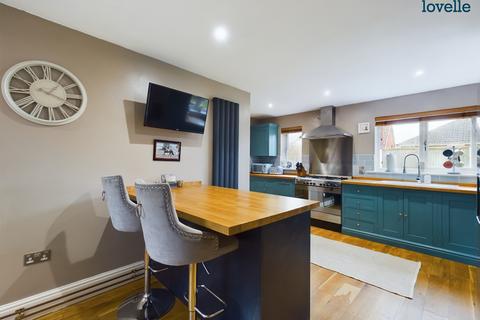 4 Jacksons Field, Middle Rasen, Market Rasen, LN8 3LB