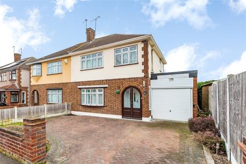 47 Esk Way, Romford, RM1 4YH