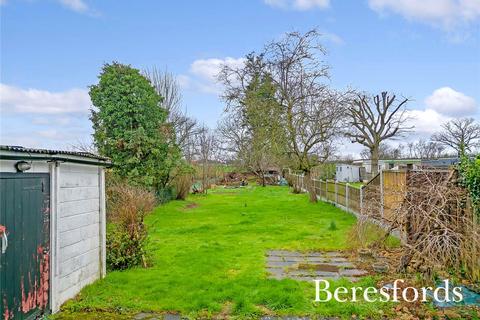 3 bedroom bungalow for sale, Thorndon Avenue, West Horndon, CM13