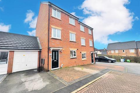 4 bedroom townhouse for sale, Highfield Road, Huyton, Liverpool