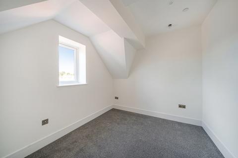 1 bedroom penthouse for sale, Nether Street, Alton, Hampshire, GU34