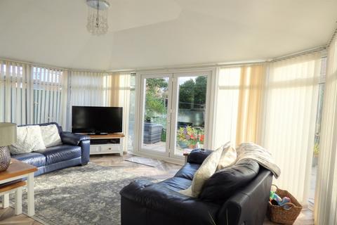 3 Colemere Close, Padgate, Warrington, WA1 4LA
