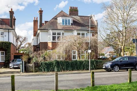 8 bedroom detached house for sale, Lyford Road, London, SW18