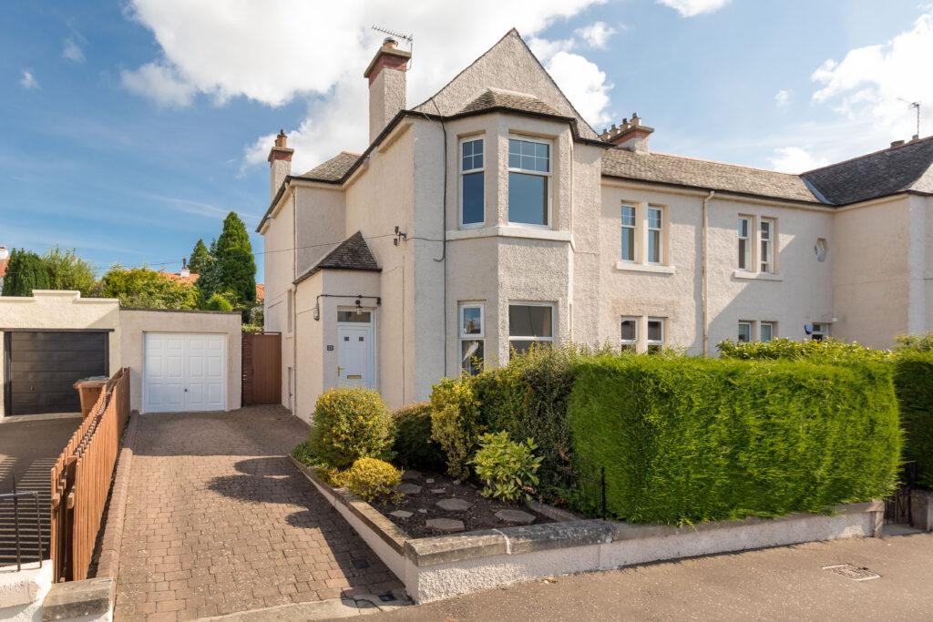22 Forrester Road, Corstorphine, Edinburgh, EH12 8AE 2 bed villa for