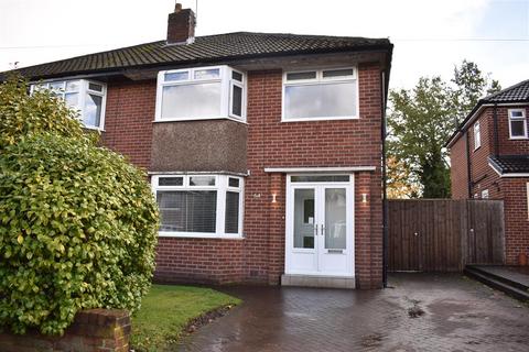 3 bedroom semi-detached house to rent, Fairholme Ave, Eccleston Park, Prescot