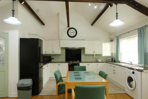 3 bedroom bungalow for sale, Tarbock Road, Huyton, Liverpool