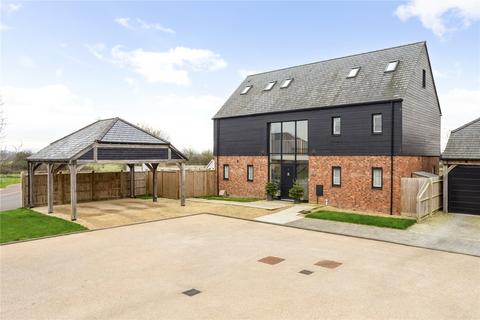 5 bedroom detached house for sale, Walnut Gardens, Norton, Gloucester, Gloucestershire, GL2