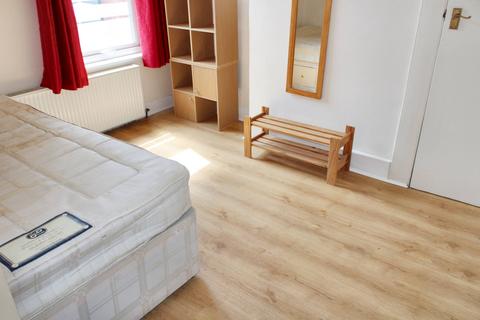 1 bedroom flat to rent, Denzil Road, London NW10