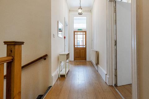 4 bedroom flat to rent, Carrington Street, Glasgow G4