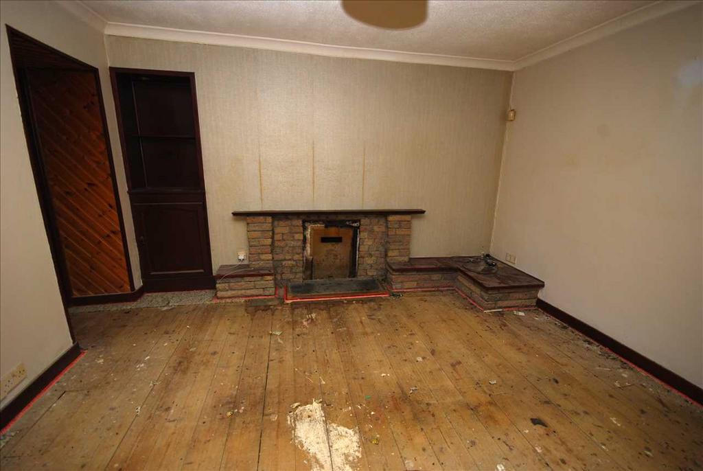 Sharon Street, Dalry 1 bed flat for sale £23,000