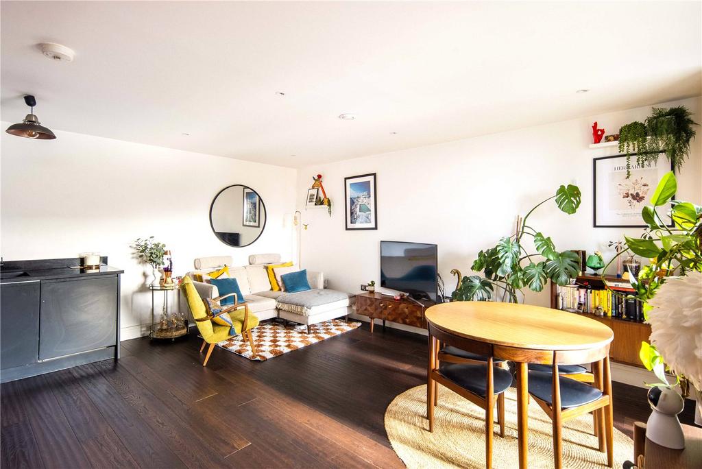 Living Area/Kitchen