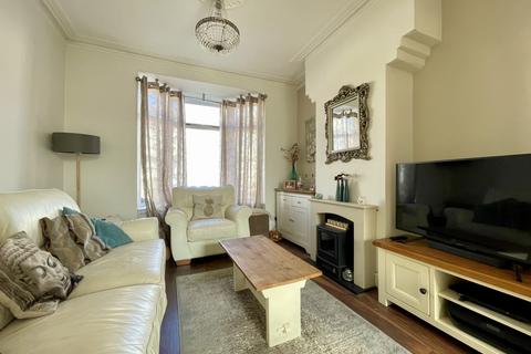 73 Okehampton Road, Exeter, EX4 1EP
