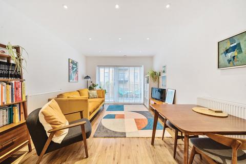 1 bedroom apartment for sale, Rolfe Terrace, London
