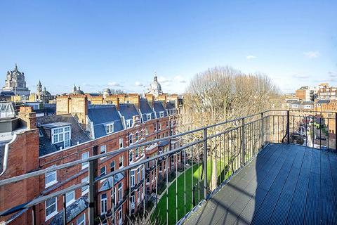 3 bedroom flat for sale, Egerton Gardens, Knightsbridge,, London, SW3