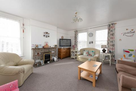 2 bedroom flat for sale, Kent Coast Mansions, 23 Canterbury Road, Herne Bay, Kent