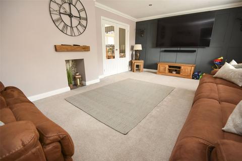 7 Blaney Way, Corfe Mullen, Wimborne, BH21 3UG