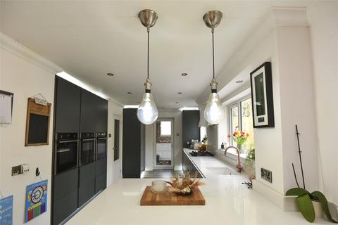 7 Blaney Way, Corfe Mullen, Wimborne, BH21 3UG