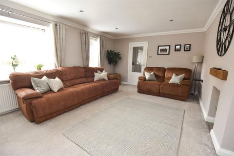 7 Blaney Way, Corfe Mullen, Wimborne, BH21 3UG