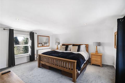 2 bedroom apartment for sale, Addlestone, Surrey KT15